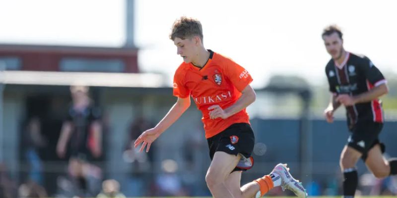 Quinn MacNicol cầu thủ trẻ người Úc