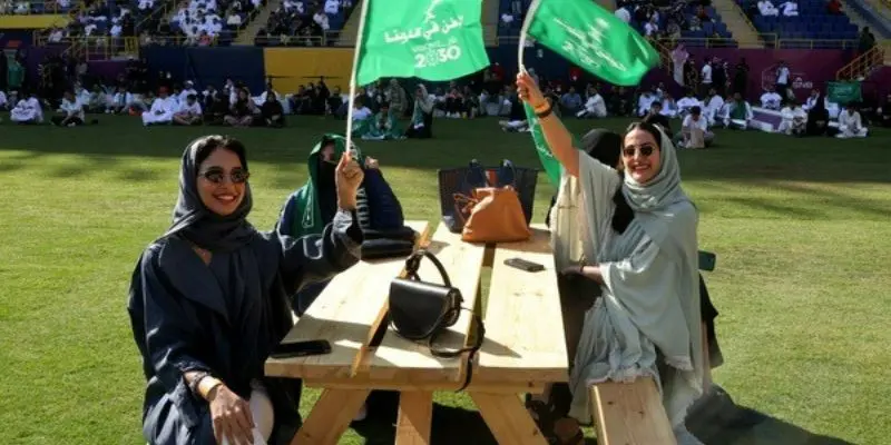 Thị trường châu Á sôi động khi các CLB Nhật Bản và Ả Rập Saudi chiêu mộ sao châu Âu