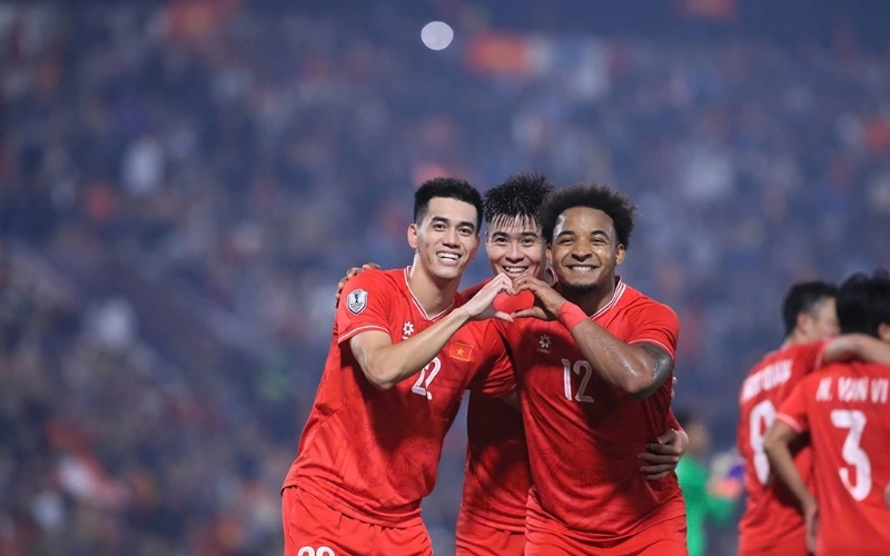 Sức Mạnh Tinh Thần Đội Bóng Ảnh Hưởng Đến Kết Quả là gì? Vai trò của huấn luyện viên.