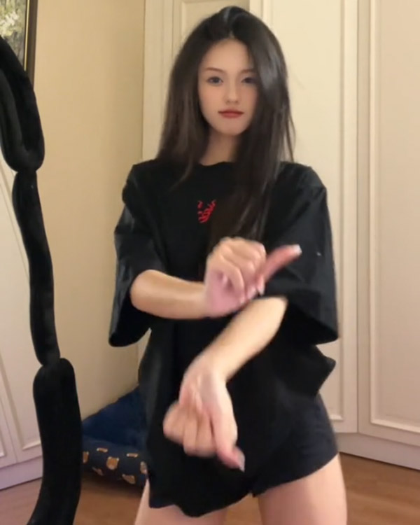 Phản ứng của Thủy Tiên