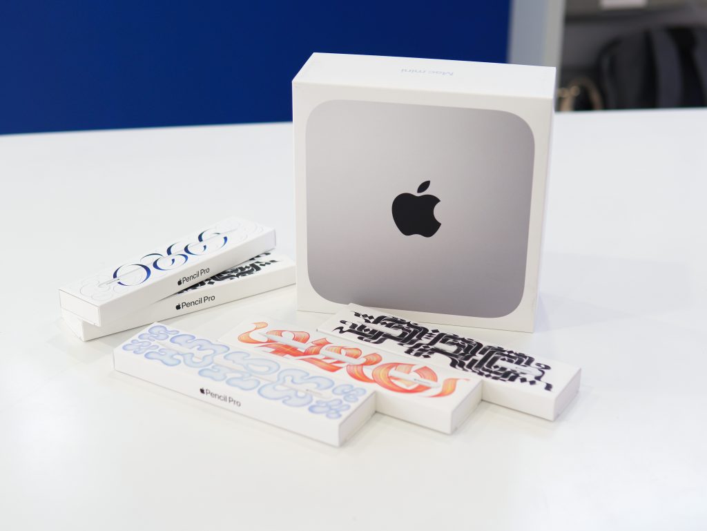 iMac M3 trong môi trường làm việc chuyên nghiệp