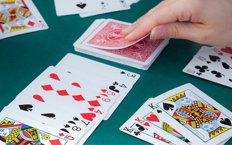 Phân biệt bài Tây qua hệ thống biểu tượng các quốc gia