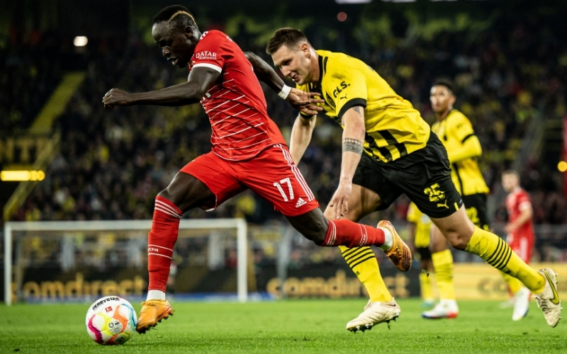 Đặc trưng lối chơi tốc độ và cống hiến của bóng đá Bundesliga.