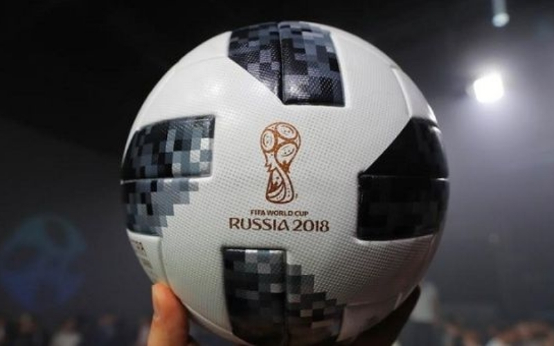 Phân tích sự tiến hóa của quả bóng thi đấu qua các kỳ World Cup.