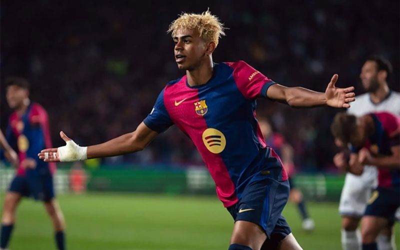 Áp lực đè nặng lên vai Lamine Yamal tại sân vận động Camp Nou